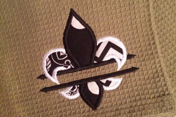 Fleur De Lis Split: A Seasonal Embroidery Designer's Review